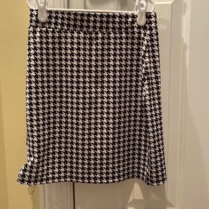 Shein black & white skirt
